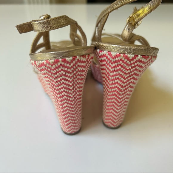 Lilly Pulitzer Shoes Womens 9.5 Gold Leather Wedge Heels Peep Toe Sandals - Picture 3 of 9